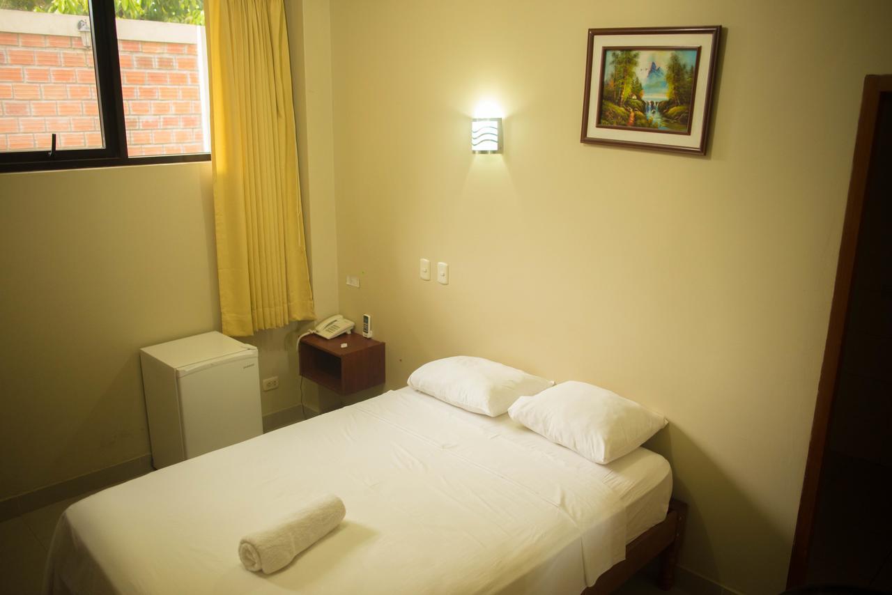 Tahuari Hotel プカルパ エクステリア 写真